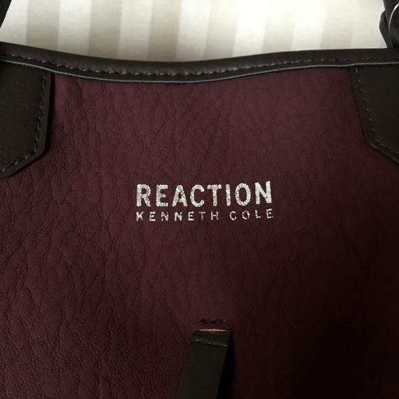 Reaction Kenneth Cole Greenwich Tote - Picture 3 of 7